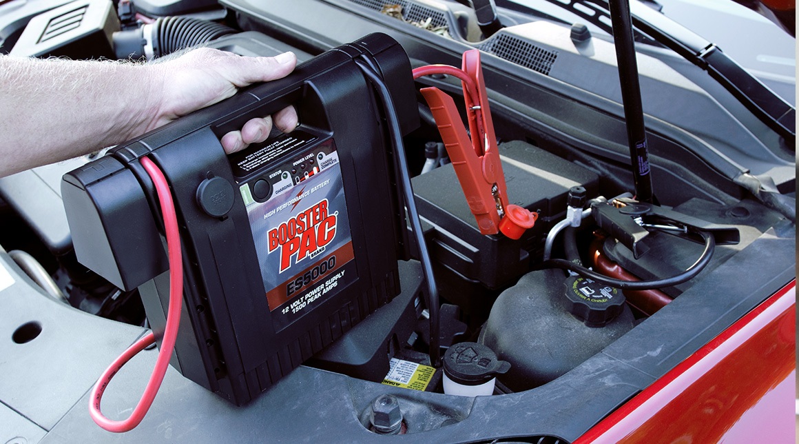 roadside-assistance-services-24-7-lockout-and-gasoline-delivery