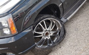 plat tire replacement services damage flat tire